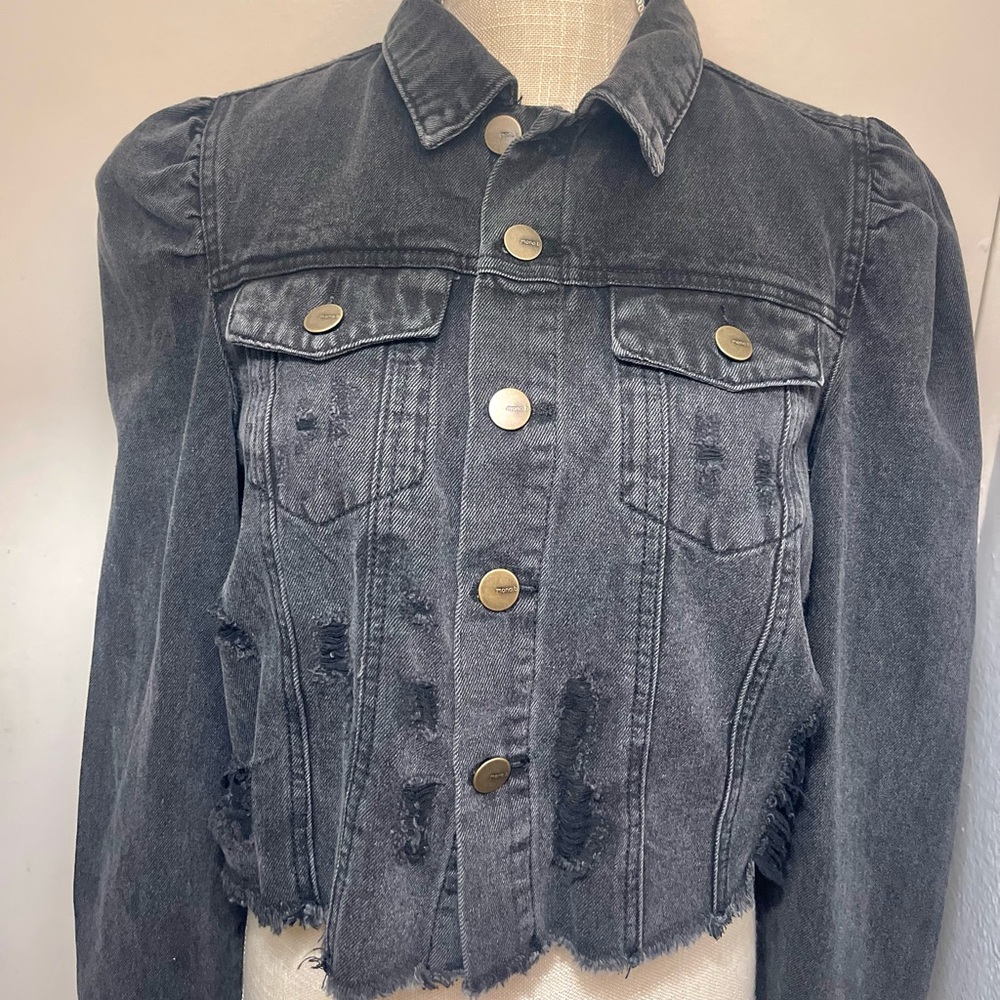 Womens Forever 21 Distressed cropped Denim Jacket - Picture 5 of 8